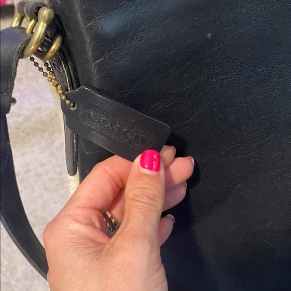 Vintage Black Leather coach bag - Picture 10 of 10